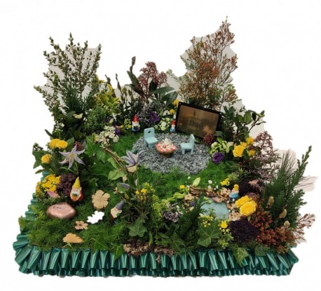 Garden funeral tribute - Same Day Flower Delivery in Birmingham by Buttercups & Daisies