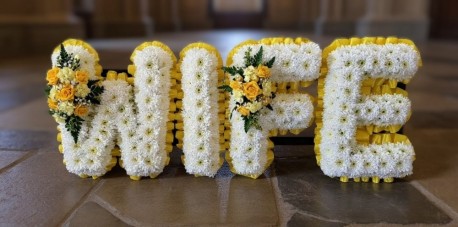 Wife funeral tribute - Same Day Flower Delivery in Birmingham by Buttercups & Daisies
